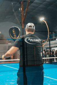 cómo jugar al pádel